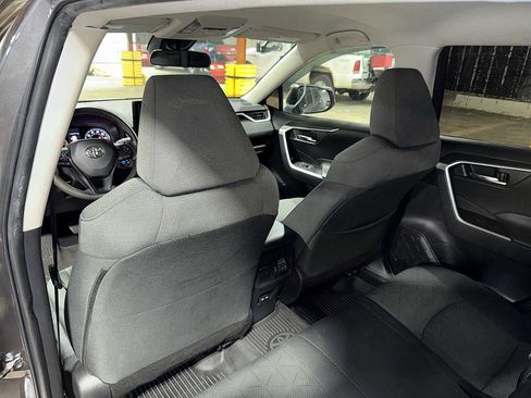 Certified 2022 Toyota RAV4 XLE AWD/4WD image 27