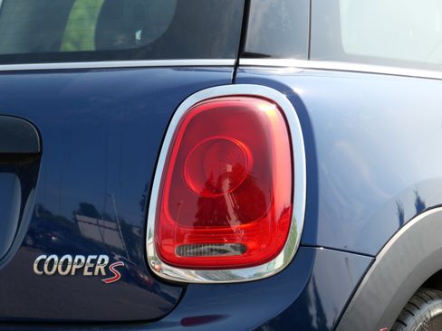 Used 2016 MINI Cooper S FWD image 17