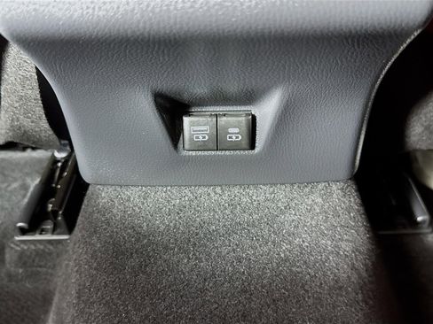 Used 2025 Toyota Camry XSE w/ Premium Plus Package image 27