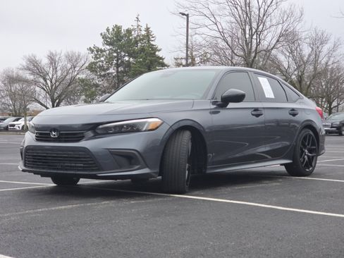 Certified 2024 Honda Civic Sport image 13