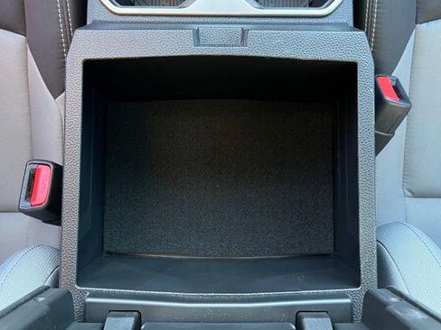 Used 2025 Toyota Tacoma TRD Off-Road image 24