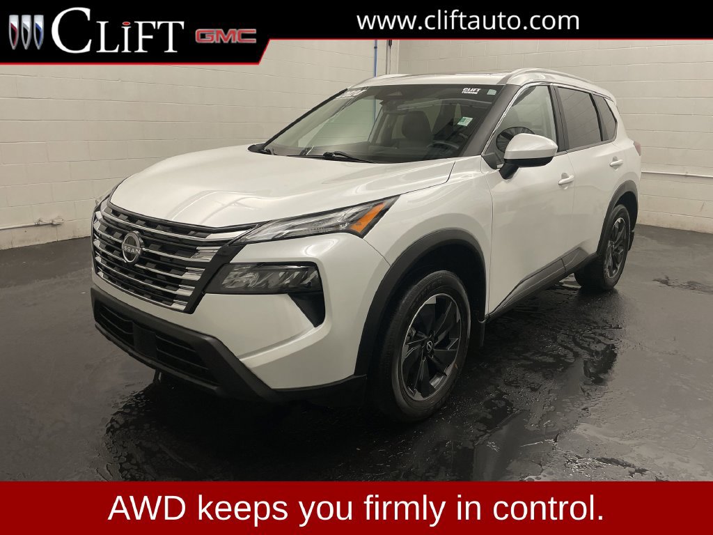 Used 2024 Nissan Rogue SV w/ SV Premium Package AWD/4WD image 1