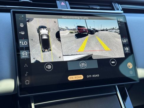 Used 2026 Land Rover Range Rover Velar Dynamic SE image 32