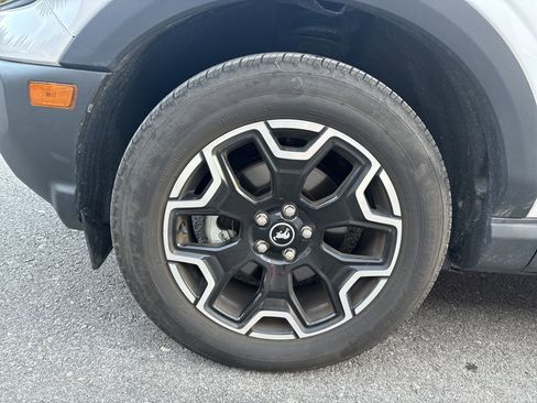 Used 2025 Ford Bronco Sport Outer Banks image 11