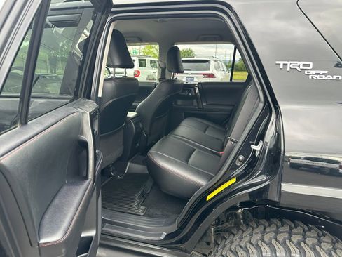 Used 2020 Toyota 4Runner TRD Off-Road Premium AWD/4WD image 14