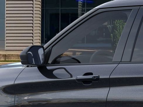 New 2025 Ford Explorer Active image 20