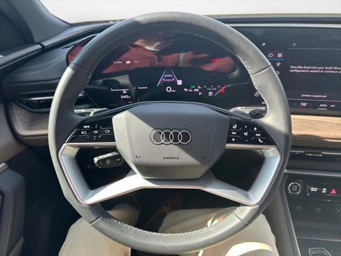 Certified 2025 Audi Q5 Premium w/ Convenience Package AWD/4WD image 13