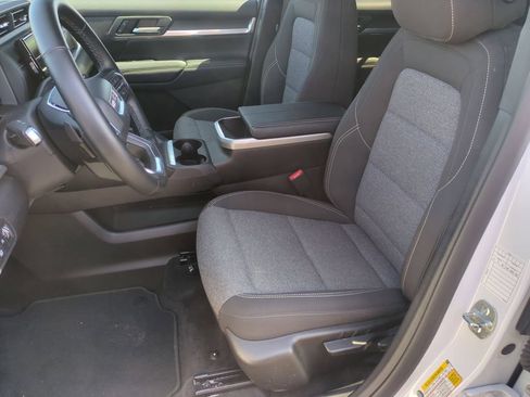 Used 2025 GMC Terrain Elevation AWD/4WD image 25