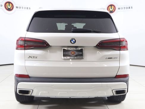Used 2023 BMW X5 xDrive40i w/ Premium Package AWD/4WD image 47