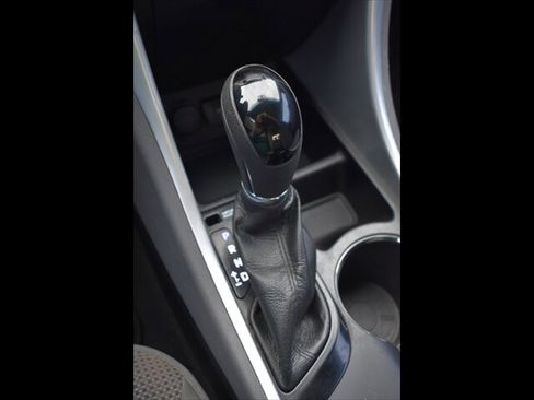 Used 2013 Hyundai Sonata GLS image 11