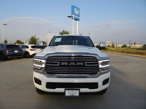 Used 2024 RAM 2500 Laramie w/ Safety Group AWD/4WD image 2