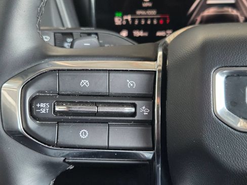 Used 2025 GMC Terrain Elevation AWD/4WD image 8