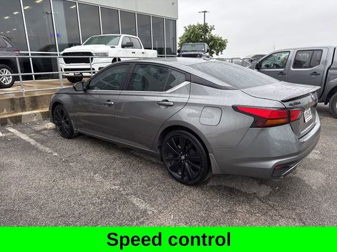 Used 2022 Nissan Altima 2.5 SR w/ Midnight Edition Package image 7