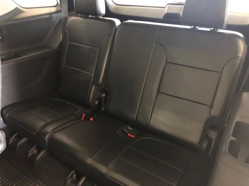 Used 2018 Chevrolet Traverse LT image 10