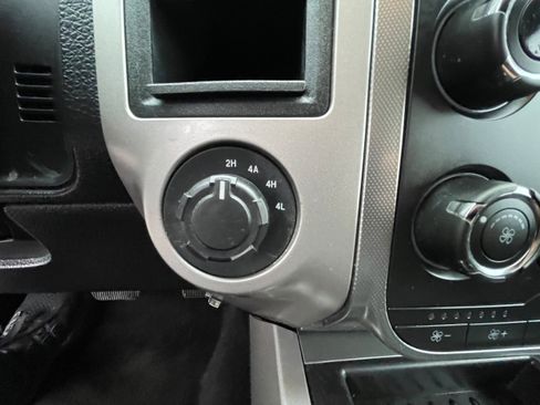 Used 2017 Ford Expedition EL XLT image 17