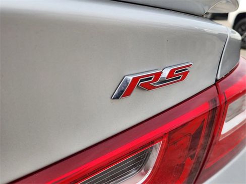 Used 2020 Chevrolet Malibu RS w/ LPO, Convenience Package 1 image 8