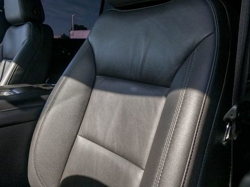 Used 2022 Chevrolet Suburban Z71 w/ Luxury Package image 22