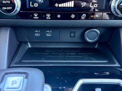 New 2026 Mitsubishi Outlander SE AWD/4WD image 35