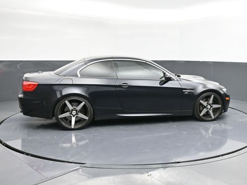 Used 2011 BMW M3 Convertible image 9