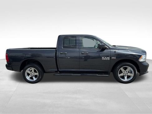 Used 2017 RAM 1500 Express w/ Express Value Package image 5