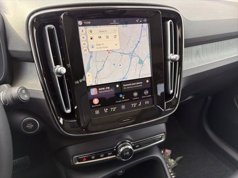 New 2026 Volvo XC40 B5 Plus w/ Protection Package Premier image 15