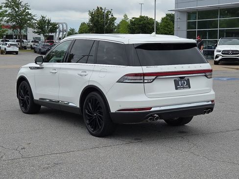 Used 2023 Lincoln Aviator Reserve w/ Equipment Group 201A RWD image 4