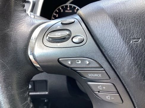Used 2023 Nissan Murano SV AWD/4WD image 16