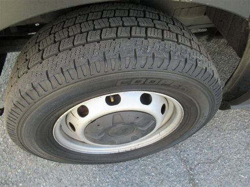 Used 2019 Ford Transit 250 148 High Roof Extended image 31