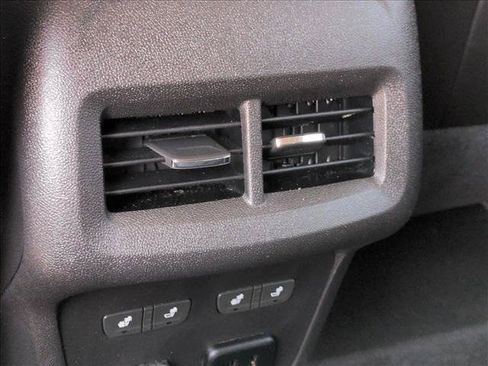 Certified 2018 Chevrolet Equinox Premier AWD/4WD image 26