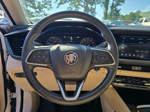 Certified 2021 Buick Envision Essence FWD image 14
