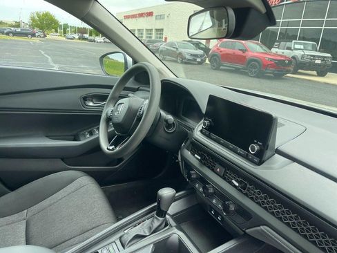 Used 2024 Honda Accord EX image 2