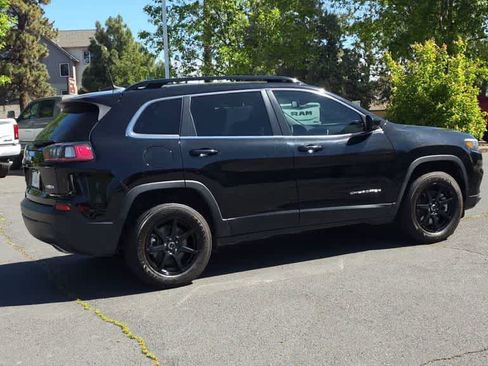 Used 2022 Jeep Cherokee Latitude Lux AWD/4WD image 9