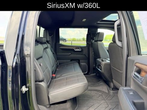 Used 2023 Chevrolet Silverado 1500 High Country w/ High Country Premium Package AWD/4WD image 10