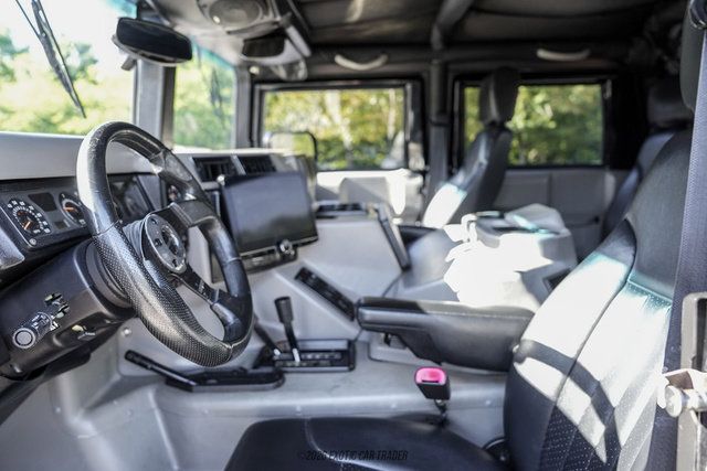 Used 2003 HUMMER H1 4-Door Open Top AWD/4WD image 41