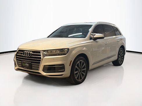 Used 2017 Audi Q7 3.0T Prestige w/ Prestige Package image 3