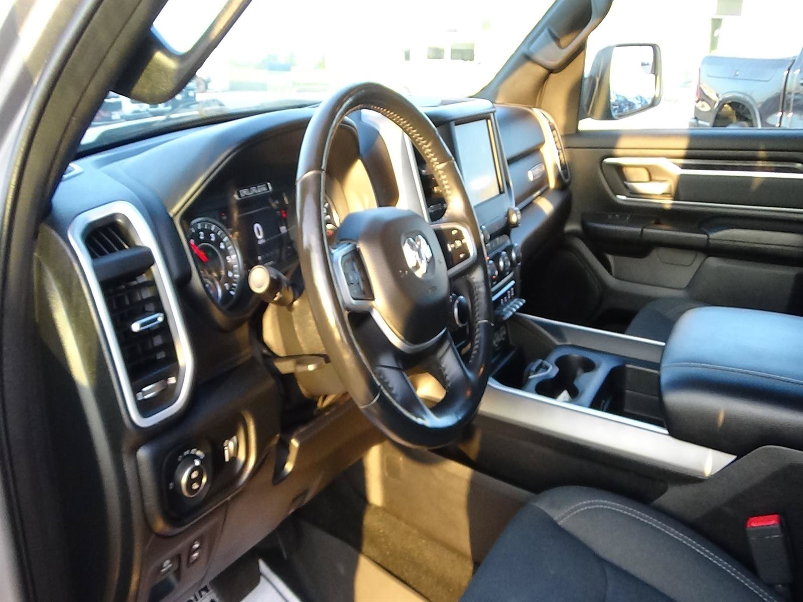 Used 2020 RAM 1500 Big Horn AWD/4WD image 17