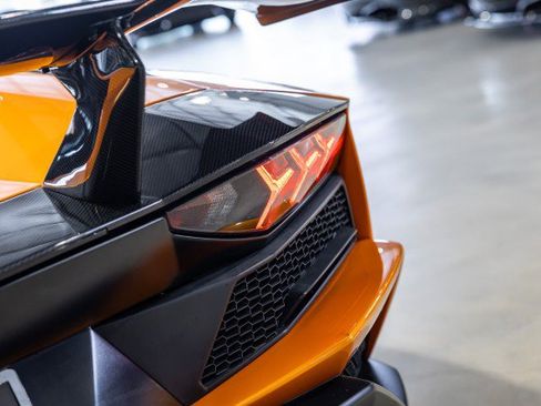Used 2018 Lamborghini Aventador S AWD/4WD image 29