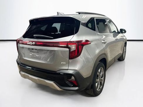 Used 2024 Kia Seltos S AWD/4WD image 7