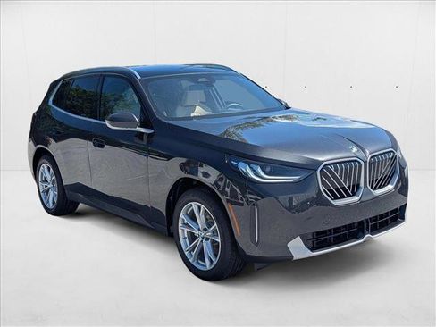 Used 2025 BMW X3 xDrive30i w/ Convenience Package image 6