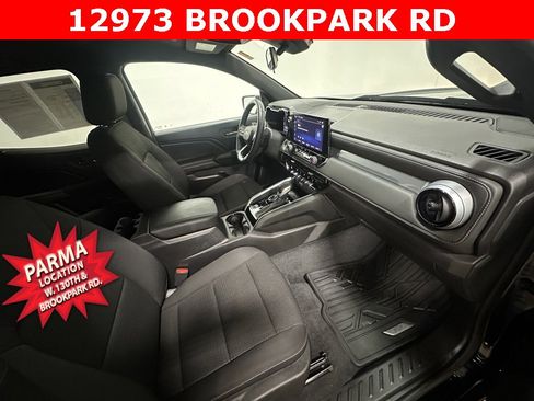 Used 2023 Chevrolet Colorado LT image 24