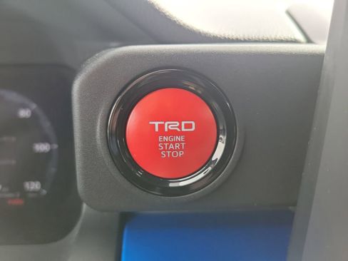 Used 2024 Toyota Tacoma TRD Off-Road w/ TRD Off Road Upgrade Package AWD/4WD image 38