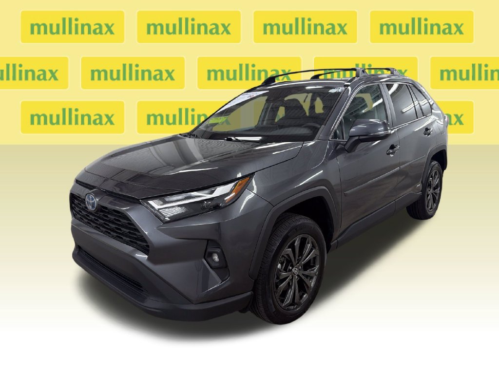 Used 2023 Toyota RAV4 XLE Premium AWD/4WD image 15