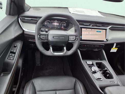 New 2026 Jeep Cherokee Limited image 11