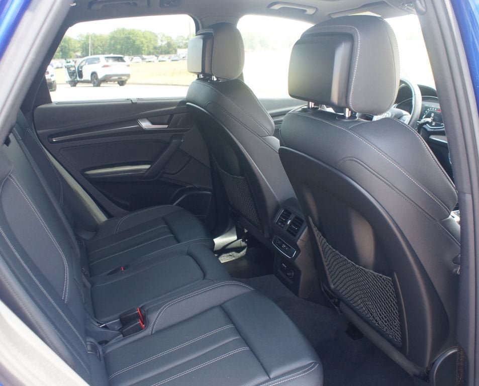 Used 2022 Audi SQ5 Premium Plus w/ Premium Plus Package AWD/4WD image 22