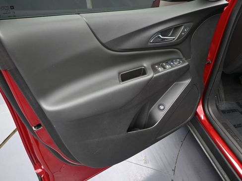 Used 2024 Chevrolet Equinox LT FWD image 11