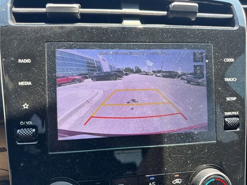 Used 2023 Hyundai Tucson SEL FWD image 11