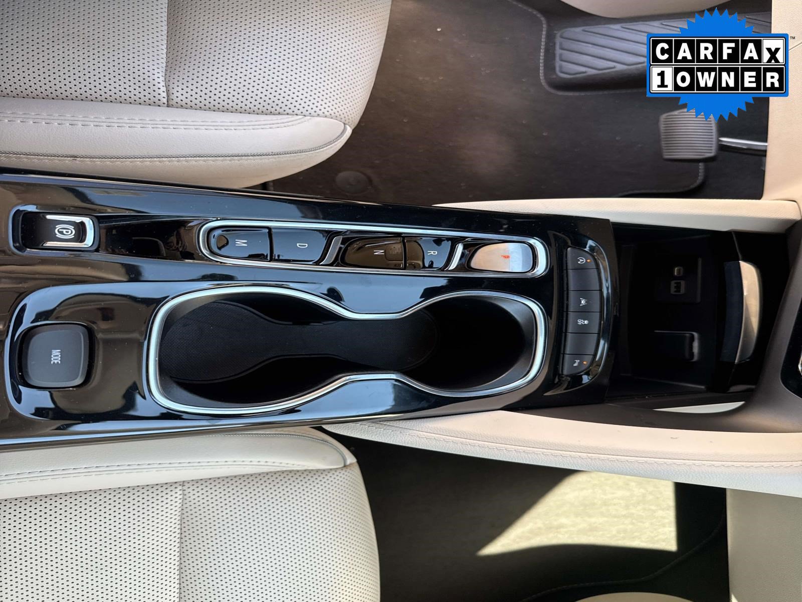Used 2022 Buick Envision Essence w/ Safety Package FWD image 30