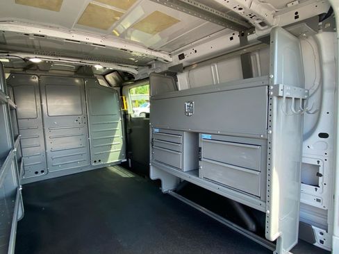 Used 2024 Ford Transit 150 Low Roof AWD image 16