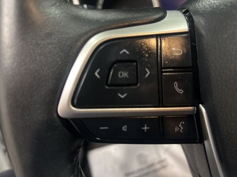 Used 2024 Toyota Highlander XSE image 20