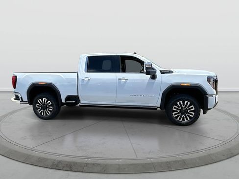 Used 2026 GMC Sierra 2500 Denali Ultimate AWD/4WD image 9